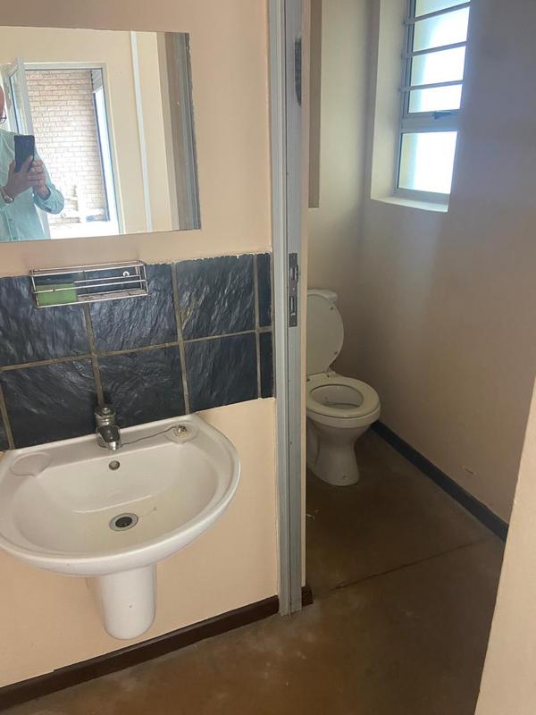 To Let commercial Property for Rent in Greenbushes Eastern Cape